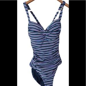 NIP Tuck Bond Eye Tummy Tuck Slimming Swimsuit Size 6 Multi Fit Cup Striped